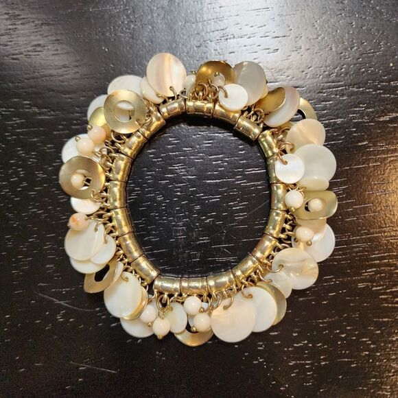 Vintage White, Mother of Pearl Shell and Metal Cha Cha Stretch Bracelet - Picture 4 of 5